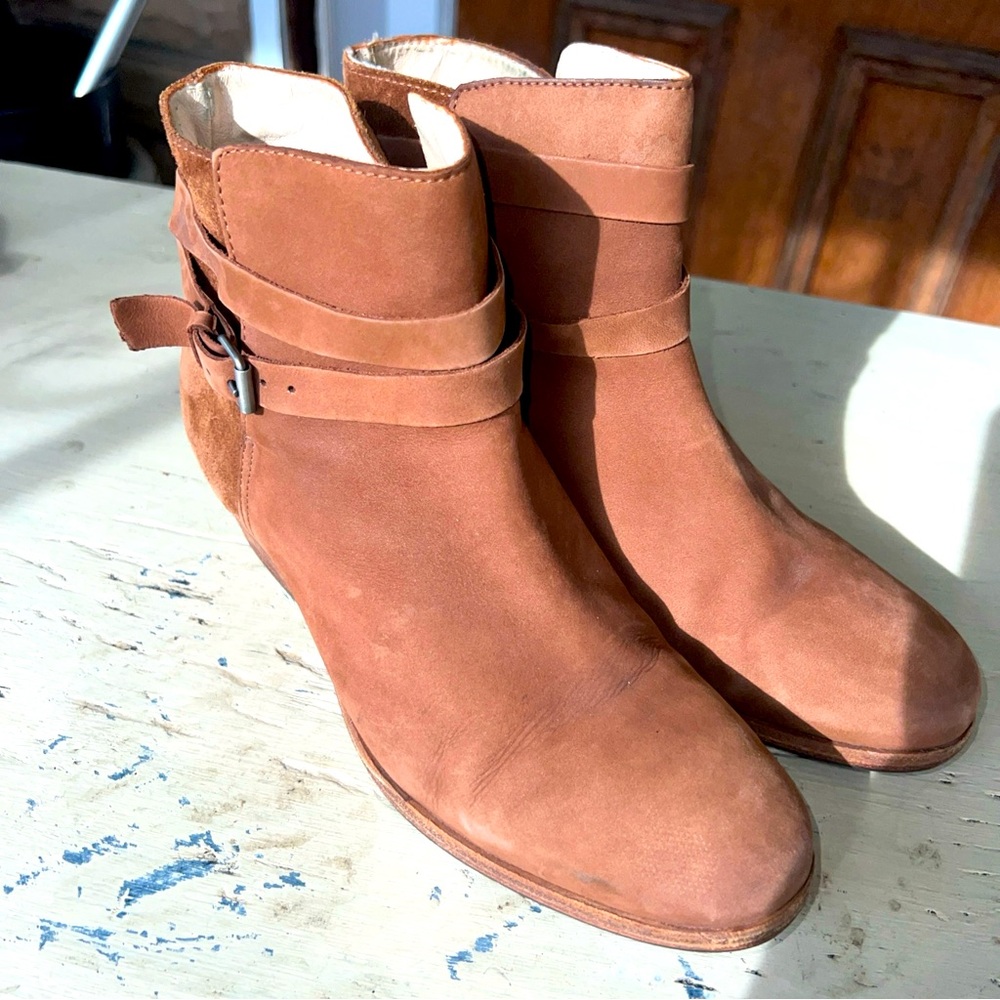 Boden Womens Ankle Boots Brown Suede Cuban Heel Western Straps 9.5M